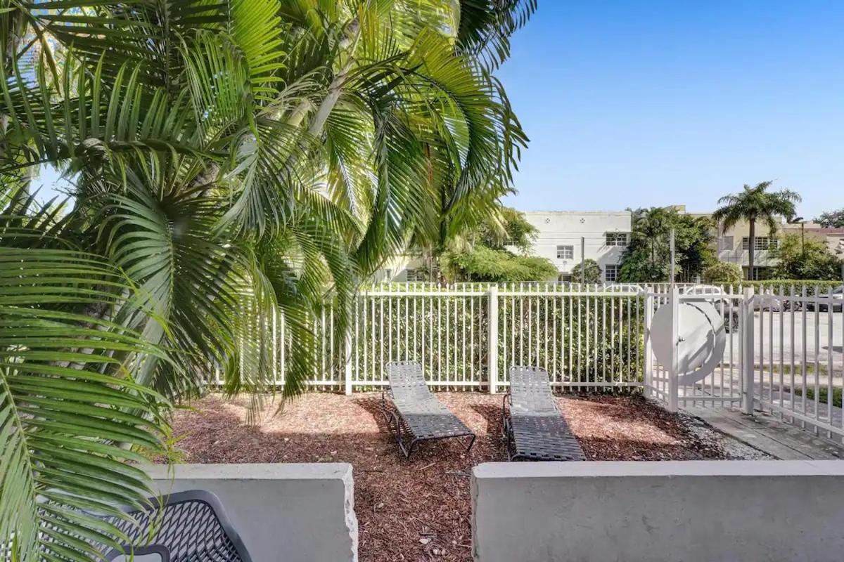 Courtyard Apartments Part Of The Oasis Casita Collection Miami Beach Exterior foto